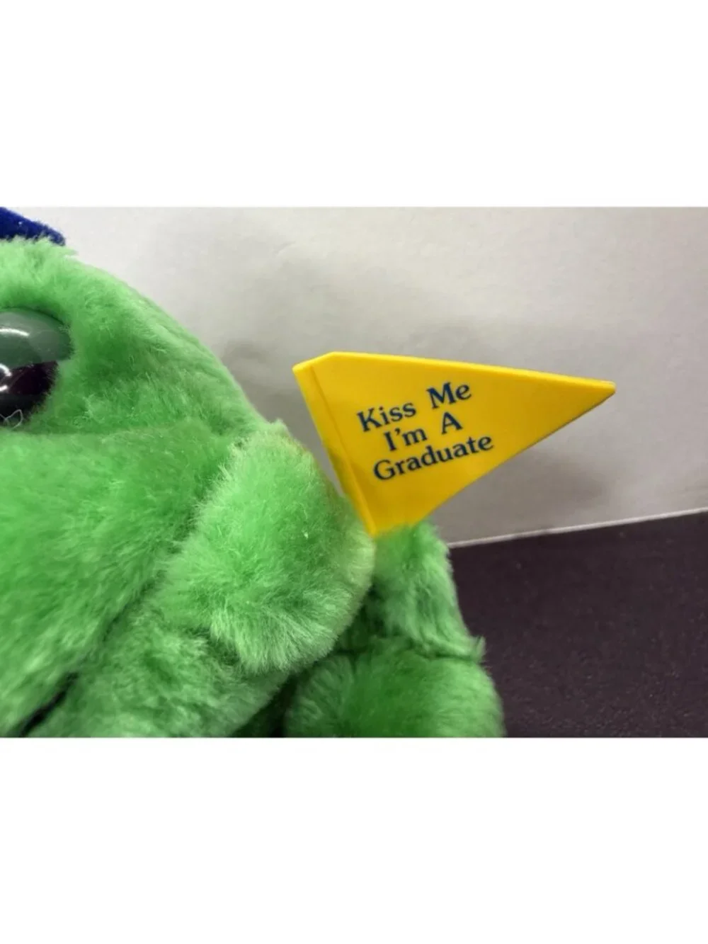 Vintage Russ Graduation Frog Toad Plush Green 5” KISS Me I’m A Graduate Sign